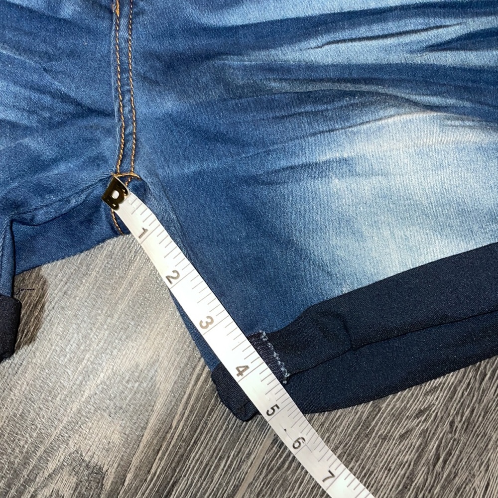 Jean Shorts - Picture 4 of 6